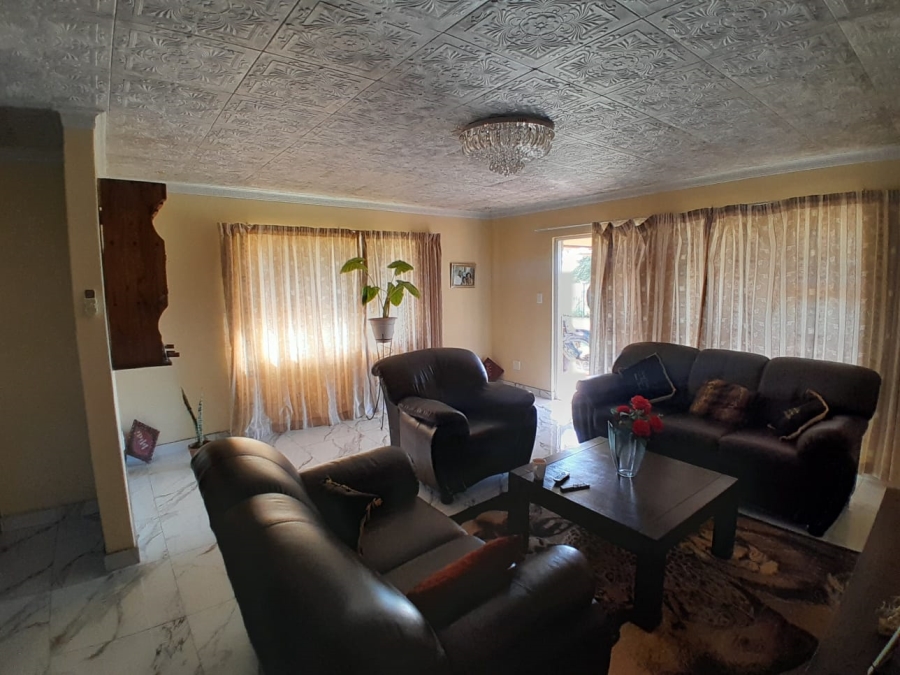 4 Bedroom Property for Sale in Kathu Northern Cape